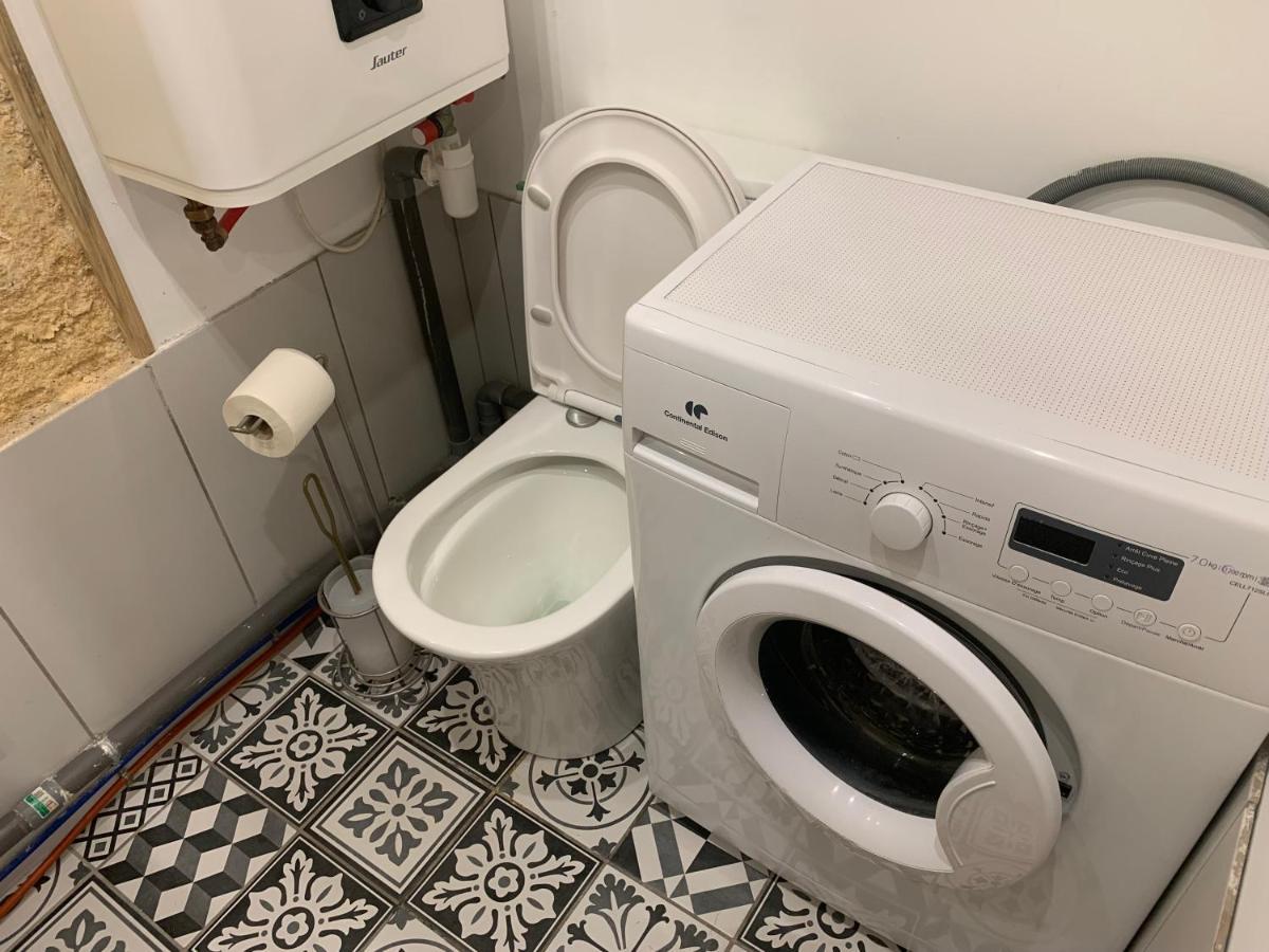 Chambre Avec Salle De Bain Et Cuisine Privee Centre Ville Historique Avec Climatisation Et Patio Bordeaux Dış mekan fotoğraf